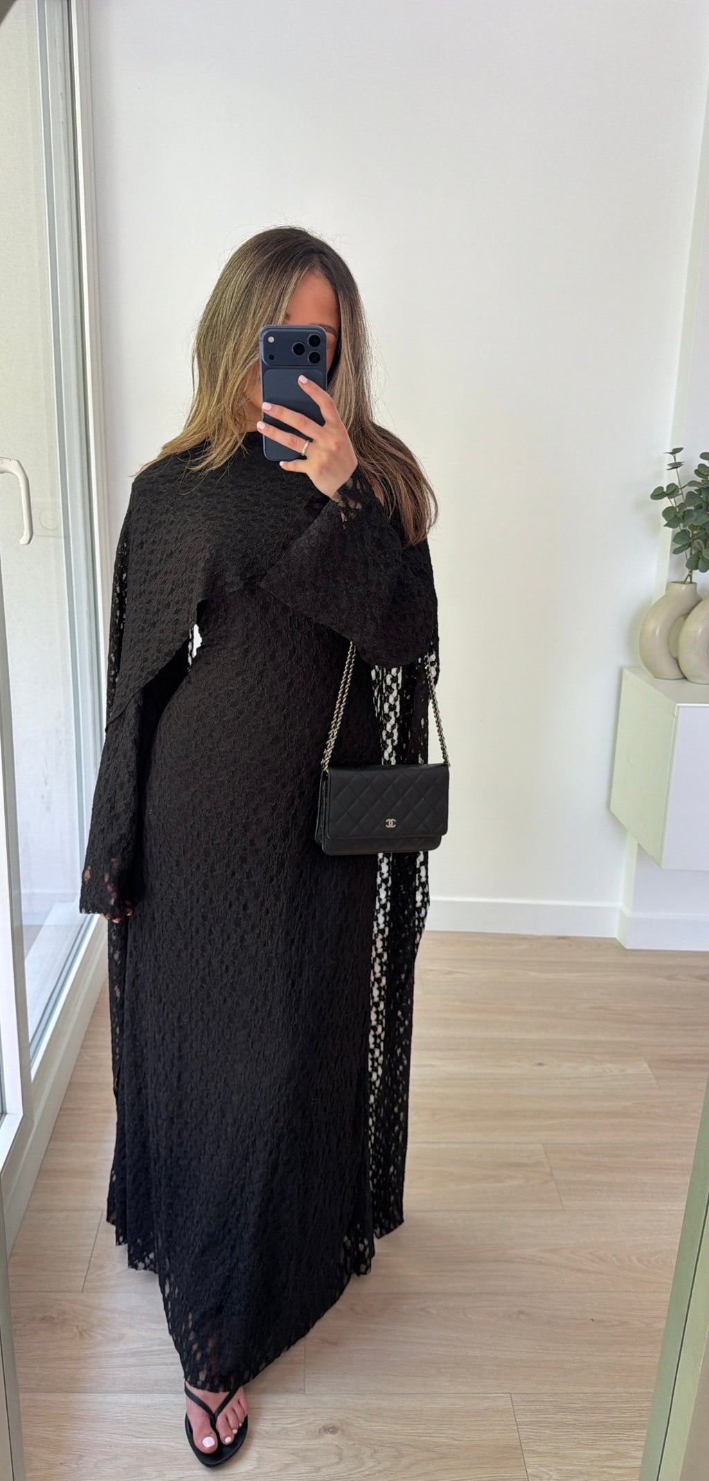 Robe dentelle ajustable [ noir ]