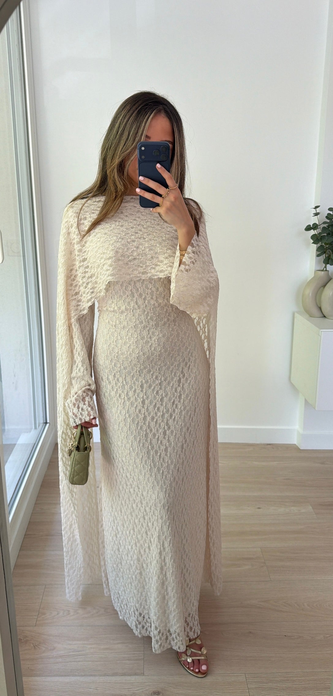 Robe dentelle ajustable [ beige ]
